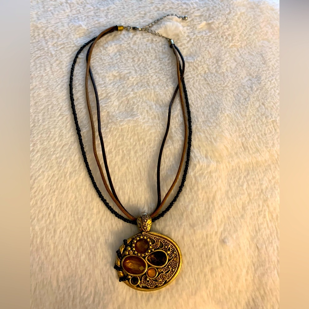 Pendant necklace